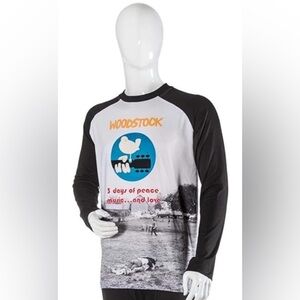 NWT Bula size medium Woodstock long sleeve